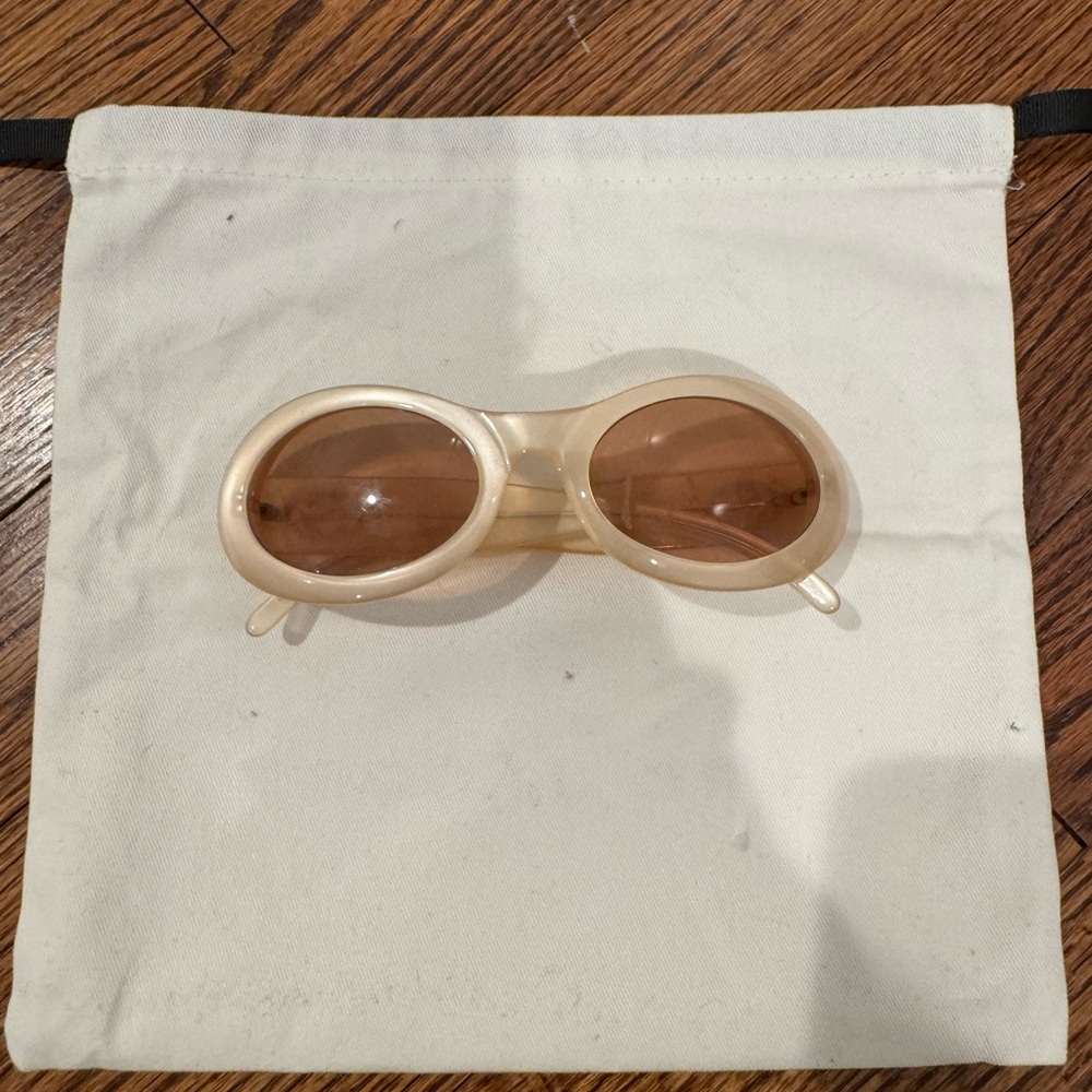 Gucci Cream and Brown Women's Sunglasses